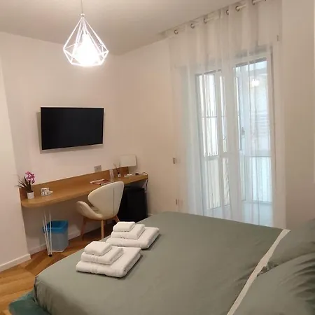 Toledo Lab Guest house Naples